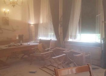 Εισβολή ομάδας κουκουλοφόρων στο Γραφείο του Πρύτανη ΟΠΑ