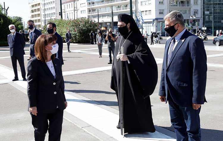 Στον Άγνωστο Στρατιώτη για την 76η επέτειο της απελευθέρωσης των Αθηνών ο Γ. Πατούλης