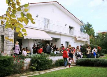 Το παζάρι της Πύρνας: Αγορές για καλό σκοπό