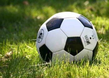 ΑΟ Πεύκης: Πρώτη νίκη στο πρωτάθλημα