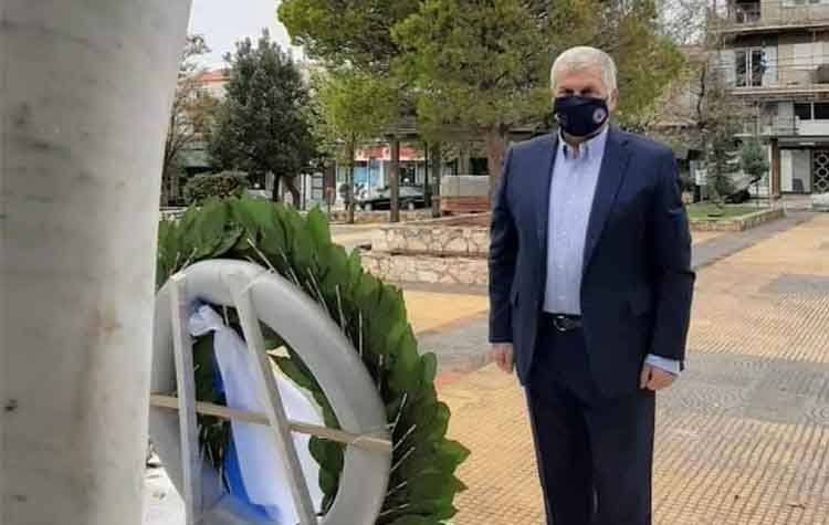 Κατάθεση στεφάνου στη μνήμη των ηρώων της 28ης Οκτωβρίου από τον Βλάσση Σιώμο