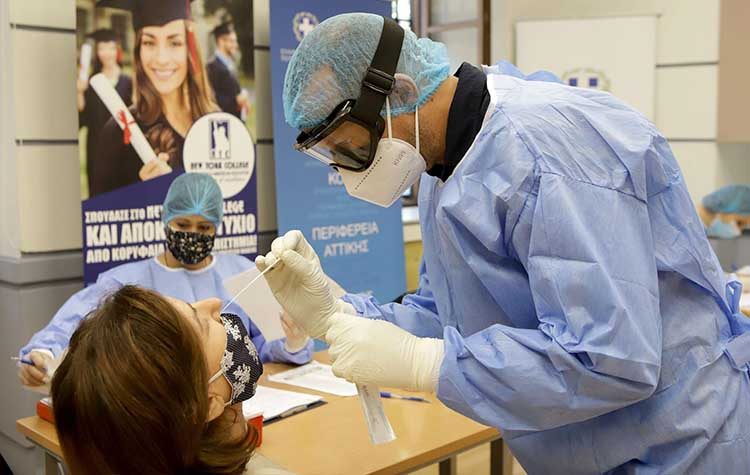 Συνεχίζονται τα τεστ Covid-19 σε δομές εκπαίδευσης και υγείας από Περιφέρεια και ΙΣΑ