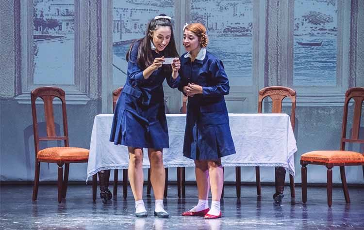 «Τo καπλάνι της βιτρίνας» στο θέατρο Τζένη Καρέζη