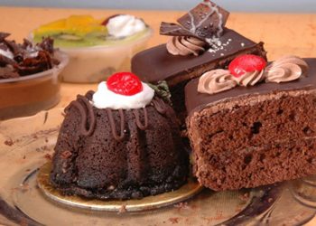 «Ένεση» αλληλεγγύης σε μοναχικούς ηλικιωμένους στον Βύρωνα