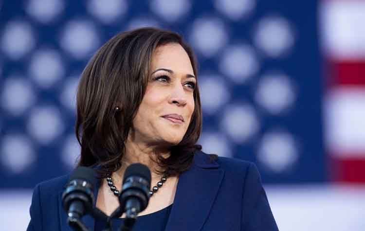 Kamala Harris: «Χάρη στους γονείς μου»
