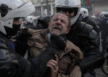 ΟΜ ΣΥΡΙΖΑ:  «Η κυβέρνηση οραματίζεται μια κοινωνία υπό διαρκή  καταστολή»