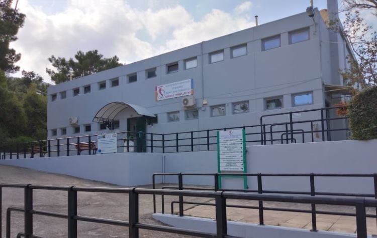Άλλαξε όψη το κτίριο του αθλητικού κέντρου της οδού Νότου