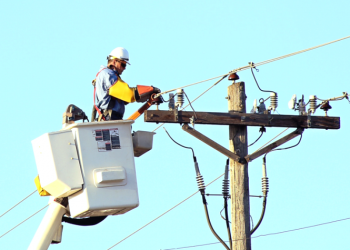Διακοπές ρεύματος στην πόλη εν μέσω τηλεκπαίδευσης και τηλεργασίας