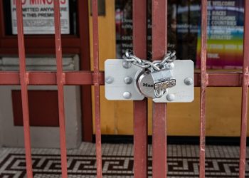 Εμπορικός Σύλλογος Διονύσου: «Ζητάμε σεβασμό στην προσπάθειά μας να επιβιώσουμε»