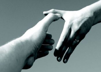 Συνεδρίες μέσω τηλεφώνου και Skype για όσους χρειάζονται ψυχολογική στήριξη