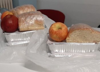 Μένουμε σπίτι με μαγειρεμένο φαγητό από τον Δήμο