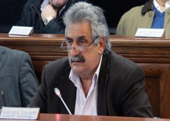 Απεβίωσε ο πρώην δήμαρχος Βάρης Παναγιώτης Καπετανέας