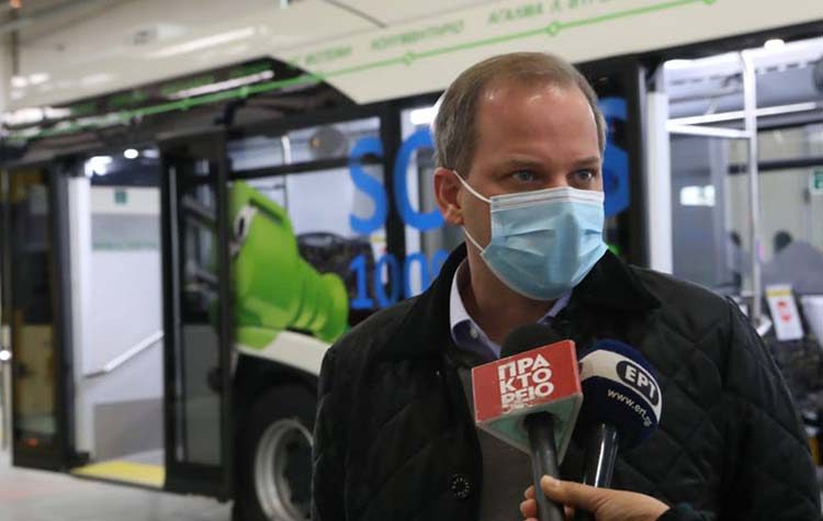 Παρουσία Καραμανλή η παραλαβή του δεύτερου ηλεκτροκίνητου λεωφορείου του ΟΣΥ