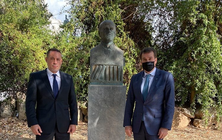 Τo ΓΕΛ Φιλοθέης μετονομάζεται σε Λύκειο «Χρήστος Μαλεβίτσης»