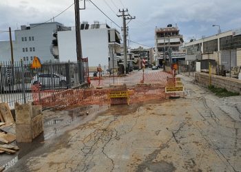Ανακατασκευή και διευθέτηση φρεατίων και σχαρών απορροής ομβρίων στην οδό Ερμού