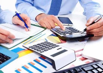 Οικονομία: Σε Συμπληγάδες