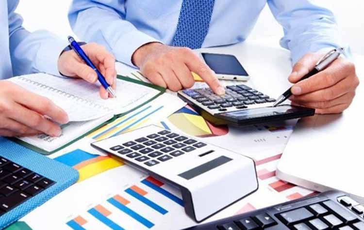 Οικονομία: Σε Συμπληγάδες