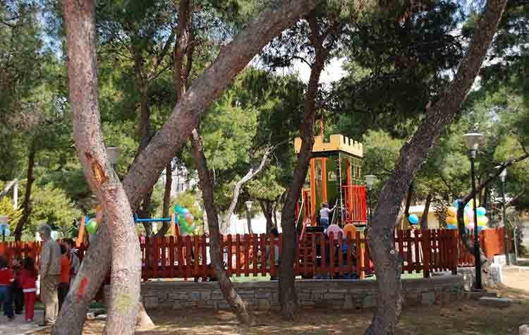 Κλείνουν οι παιδικές χαρές του Δήμου