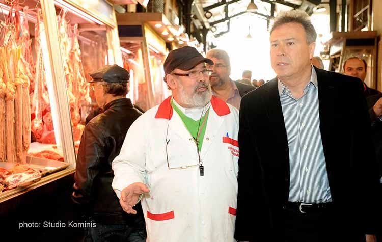 Ο Γιάννης Σγουρός αποχαιρετά τον Κλεάνθη Τσιρώνη