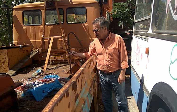 Αργύρης Ντινόπουλος: «Το 41,8% των δημοτικών οχημάτων που ασφαλίζονται είναι ακινητοποιημένα»