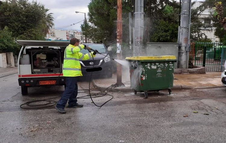 Συνεχείς απολυμάνσεις και καθαρισμοί σε κοινόχρηστους χώρους του Δήμου Ζωγράφου