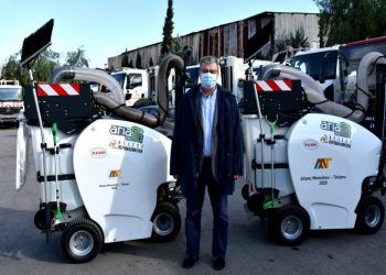 Τρία νέα οχήματα με αναρροφητικές σκούπες στη μάχη της Kαθαριότητας