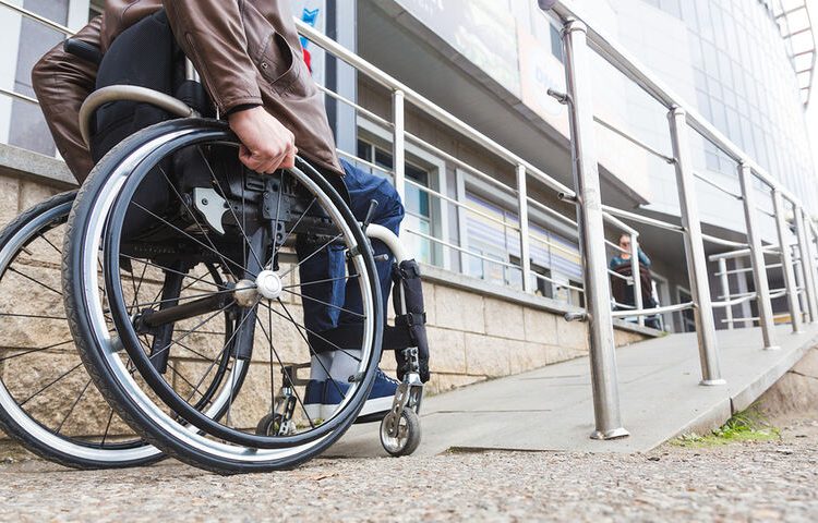 Γιώργος Χατζηδάκης: «Η αξιοπρέπεια και η ευημερία είναι δικαίωμα όλων»