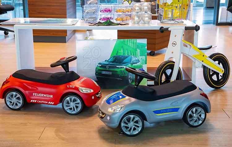 Χριστουγεννιάτικα δώρα από την Opel Collection