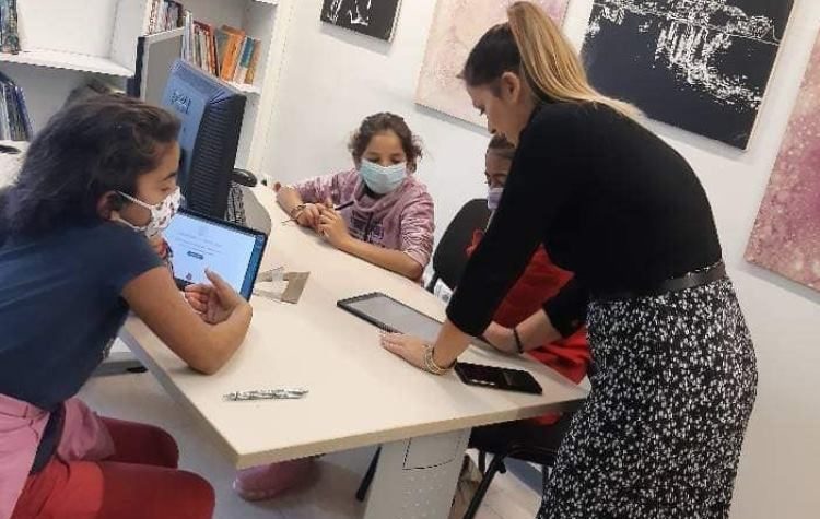 Τηλεκπαίδευση χωρίς εξαιρέσεις για τα παιδιά Ρομά του Δήμου