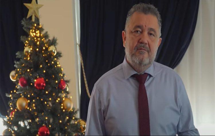 Ευχές του Βασίλη Θώδα για τα Χριστούγεννα και την Πρωτοχρονιά (βίντεο)