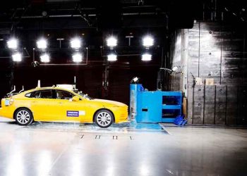 Το Volvo Cars Safety Centre γιορτάζει τα 20 χρόνια του