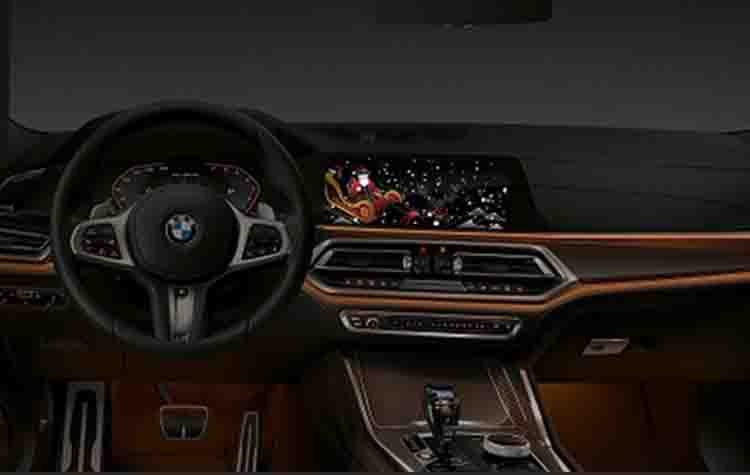 Η BMW δημιουργεί εορταστική ατμόσφαιρα