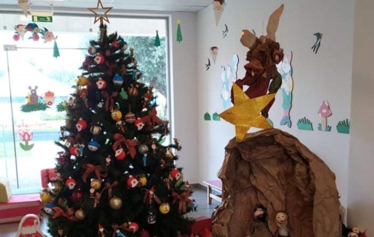 Οι παιδαγωγοί του Δήμου κρατούν «ζωντανό» το… πνεύμα των Χριστουγέννων