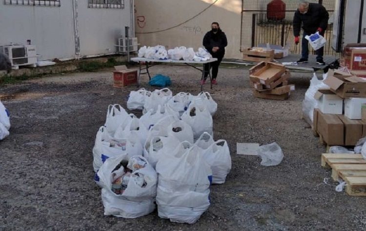 Χριστουγεννιάτικη διανομή του ΤΕΒΑ στην Άνοιξη