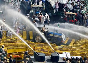 Ινδία: Κοινωνική έκρηξη