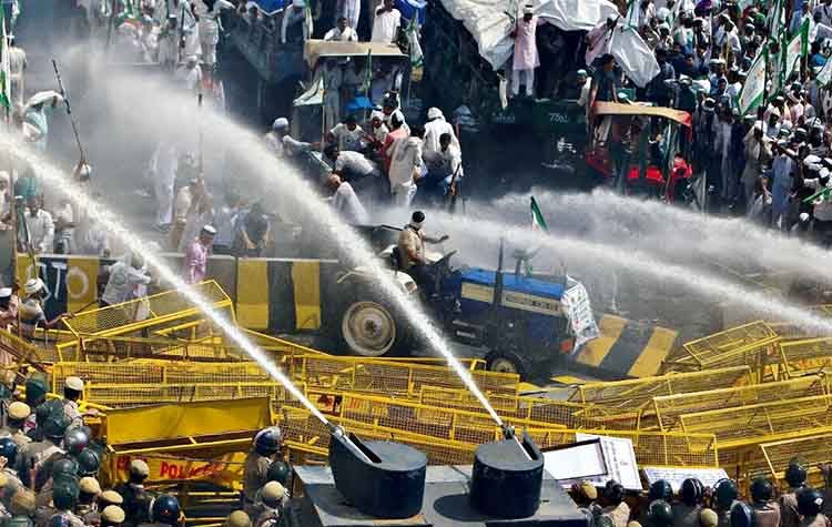 Ινδία: Κοινωνική έκρηξη