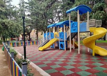 Ανακατασκευάστηκε η παιδική χαρά στη Χ. Τρικούπη και Ξενίας