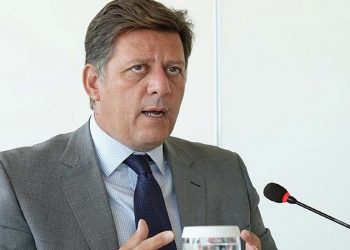 Μ. Βαρβιτσιώτης: «Θέλουμε να καταλήξουμε σε συμφωνία για το Brexit με το Ηνωμένο Βασίλειο»