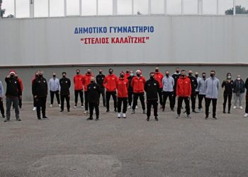 Τα μέλη της ομάδας μπάσκετ του Πανερυθραϊκού έσμιξαν ξανά από πόρτα σε πόρτα