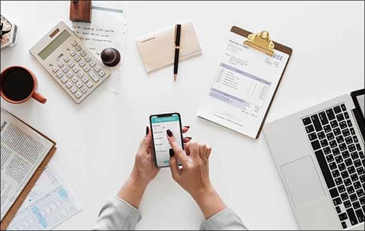 Τηλε-σύσκεψη Μανιατογιάννη - Παπαστεργίου για τον ψηφιακό μετασχηματισμό του Δήμου