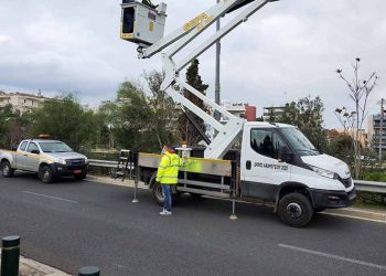 Συντήρηση οδοφωτισμού επί της Σπύρου Λούη στο ΟΑΚΑ