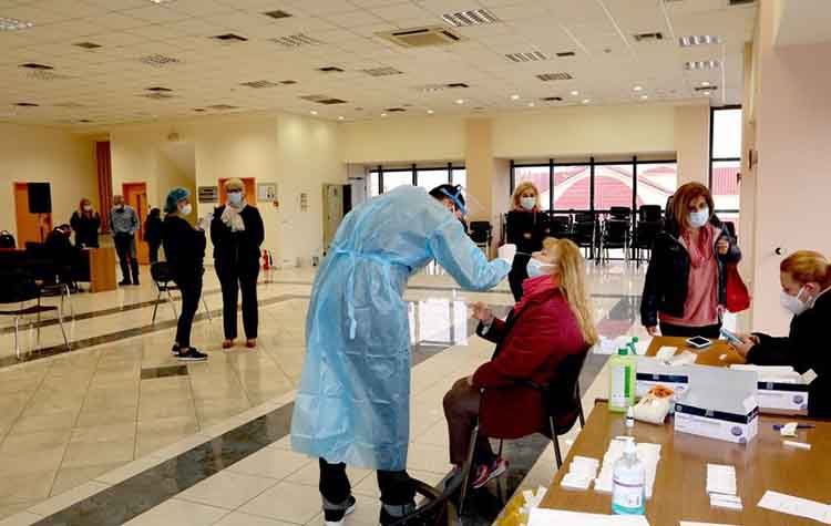 Προληπτικά τεστ ανίχνευσης κορωνοϊού στο προσωπικό του Δήμου Περάματος