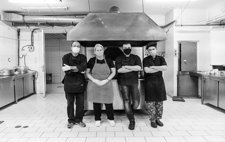 Τη δομή συσσιτίου συστήνει στην πόλη ο Δήμος