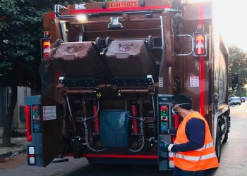 Καφέ κάδοι στις λαϊκές αγορές και ενημέρωση των παραγωγών - εμπόρων από τον Δήμο