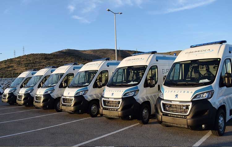 Εξι ασθενοφόρα Peugeot Boxer για την Euromedica