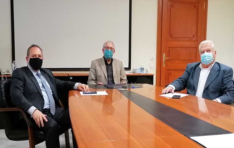 Συνάντηση Αμπατζόγλου με τον πρόεδρο του ΙΓΕ Βασίλειο Έξαρχο