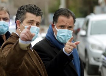 Επίσκεψη Άδωνι Γεωργιάδη στην αγορά της Αγίας Παρασκευής