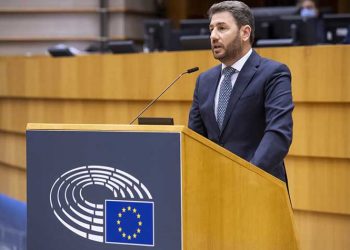 Ανδρουλάκης σε Μπορέλ: «Μην εξελιχθείτε σε Πόντιο Πιλάτο»