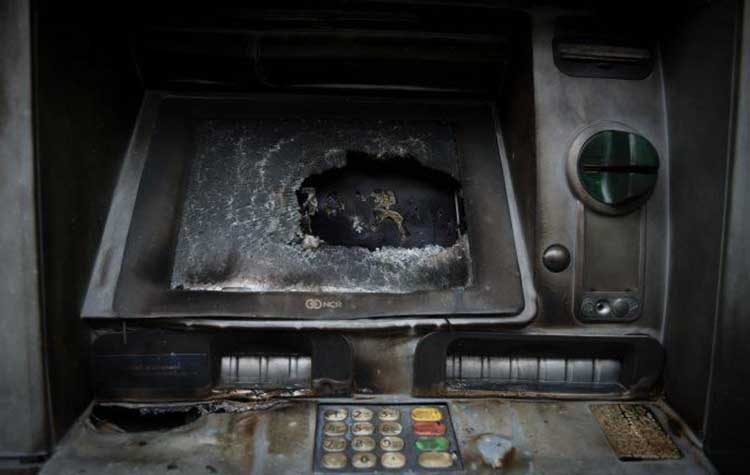 Ανατίναξαν ΑΤΜ στο εμπορικό κέντρο Avenue στο Μαρούσι