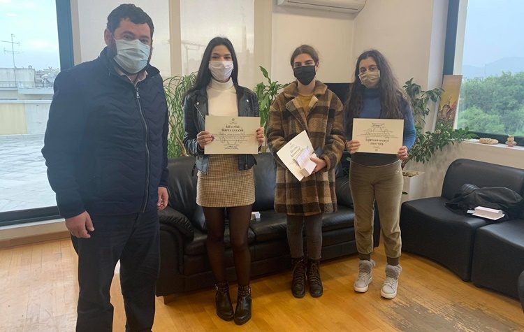 O Δήμος βράβευσε τους επιτυχόντες σε Ιδρύματα Τριτοβάθμιας Εκπαίδευσης από τα Λύκεια της πόλης